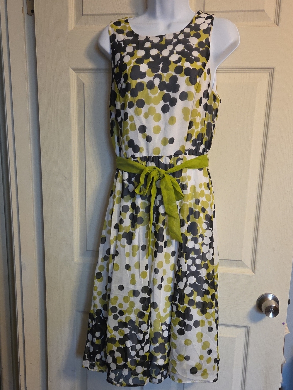 Emma & Michele Polka Dot Sleeveless Pleated Dress Size 6
